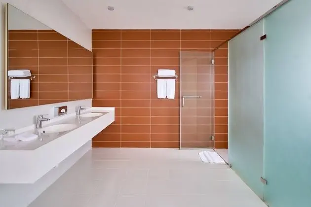 Oda, 1 Büyük (Queen) Boy Yatak, Balkon, Şehir Manzaralı (Club Level)