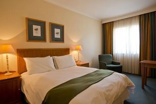 Oda, 1 Çift Kişilik Yatak, Sigara İçilebilir