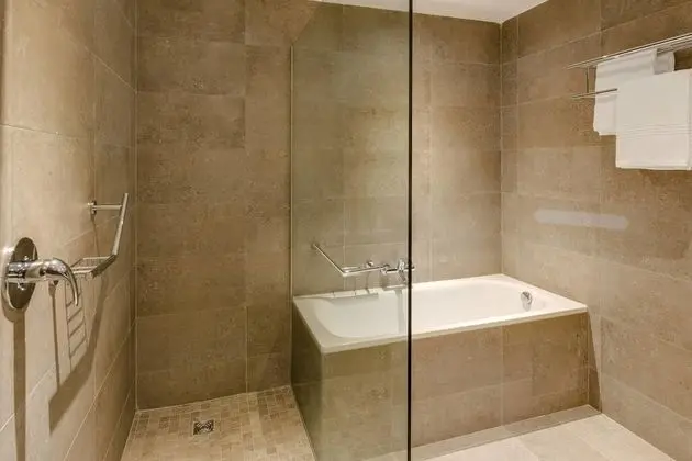 Oda, 2 Tek Kişilik Yatak, Havuz Manzaralı