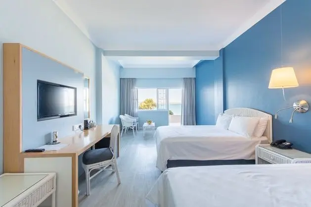 Deluxe Dört Kişilik Oda, Deniz Manzaralı