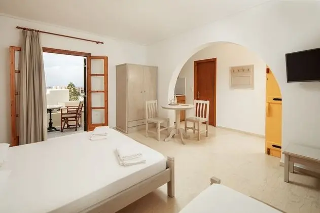 Üç Kişilik Oda, Balkon