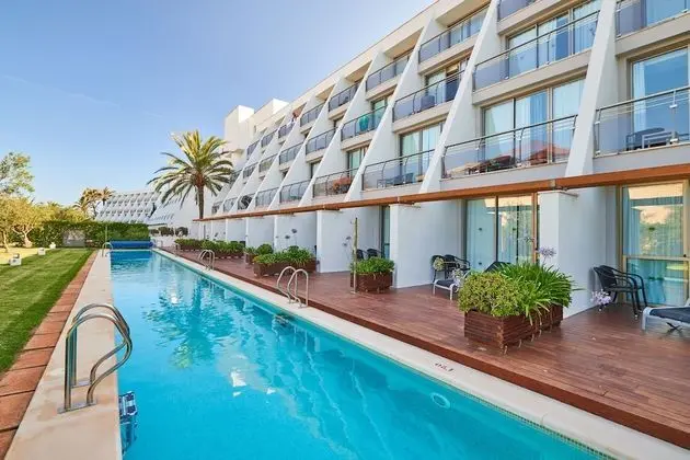 Tek Büyük Yataklı Oda (Swim Up)