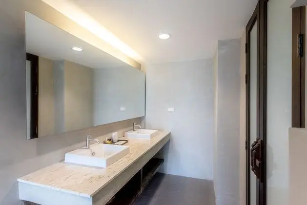 Suite Room