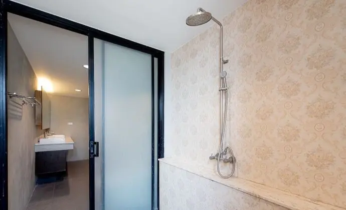 Suite Room