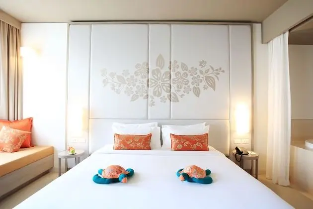 Superior Room, Pool Access