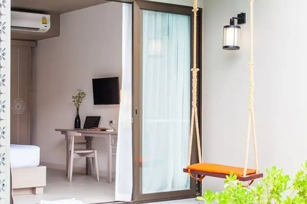 Superior Room, Pool Access