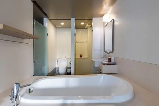 Superior Room, Pool View
