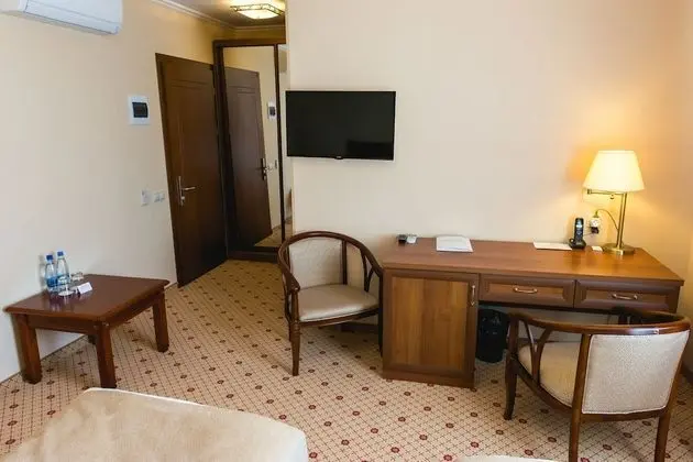 Standard Tek Büyük veya İki Ayrı Yataklı Oda, Balkon
