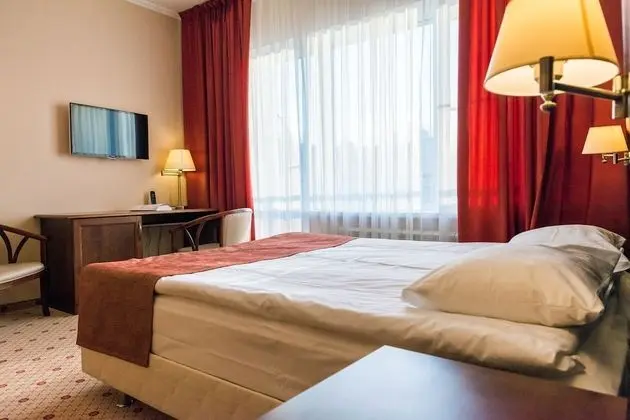 Standard Tek Büyük veya İki Ayrı Yataklı Oda, Balkon