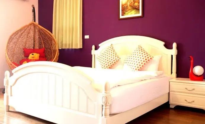 Gallery Tek Büyük Yataklı Oda, 1 Büyük (Queen) Boy Yatak, Balkon, Bahçe Manzaralı