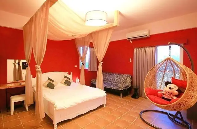 Gallery Tek Büyük Yataklı Oda, 1 Büyük (Queen) Boy Yatak, Balkon, Bahçe Manzaralı