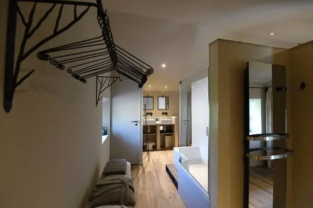 Deluxe Tek Büyük Yataklı Oda, Banyolu/Duşlu, Dağ Manzaralı (2éme étage )