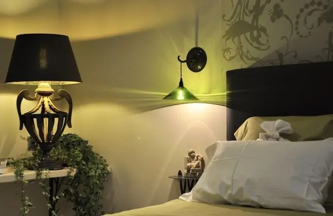 Luxury Tek Büyük Yataklı Oda, Banyolu/Duşlu (1ére étage )