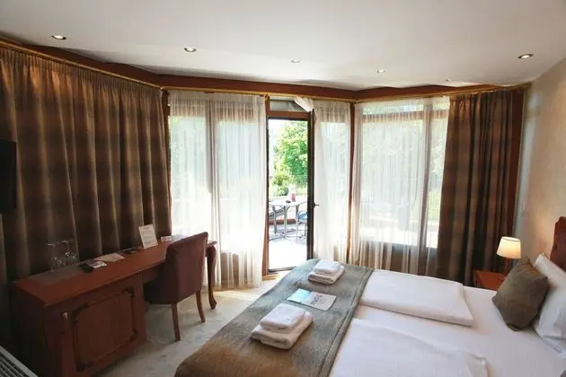 Luxury Oda (01)