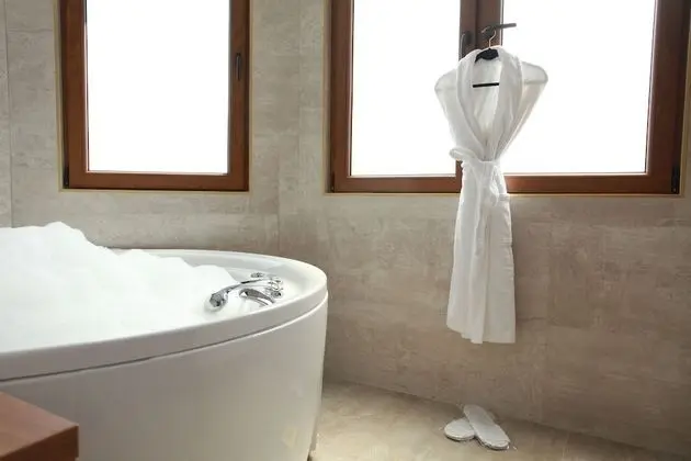 Luxury Oda (01)