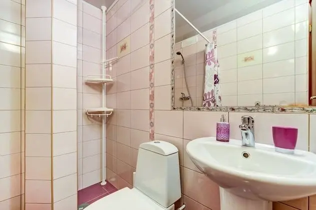 Standard Stüdyo, Mutfak, Avlu