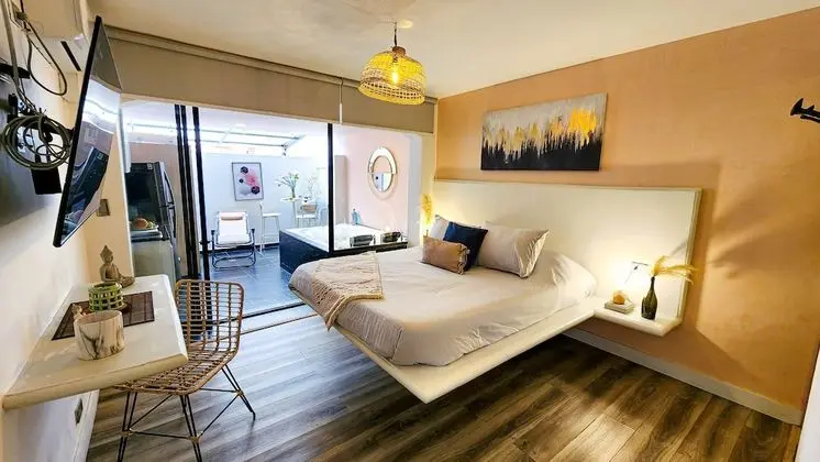 Deluxe Tek Büyük Yataklı Oda