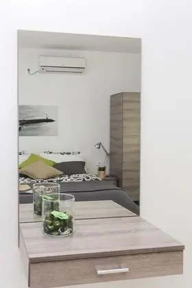 Deluxe Stüdyo, Teras