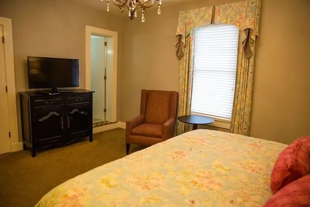 Standard Oda, 1 En Büyük (King) Boy Yatak, Sigara İçilmez (Lord Linville Room. 1 bedroom)