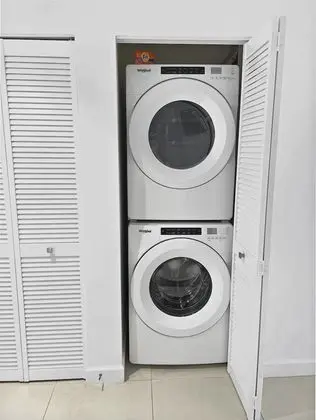Süit, Birden Çok Yatak, Şehir Manzaralı (Three Bedroom City View)