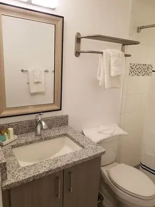 Süit, Birden Çok Yatak, 2 Banyolu, Plaj Manzaralı (2 Bedroom 2 Bathroom Gulf Front Premi)