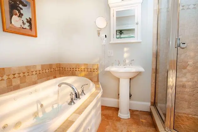 Oda, 1 En Büyük (King) Boy Yatak ve Çekyat, Özel Banyo, Resort Manzaralı