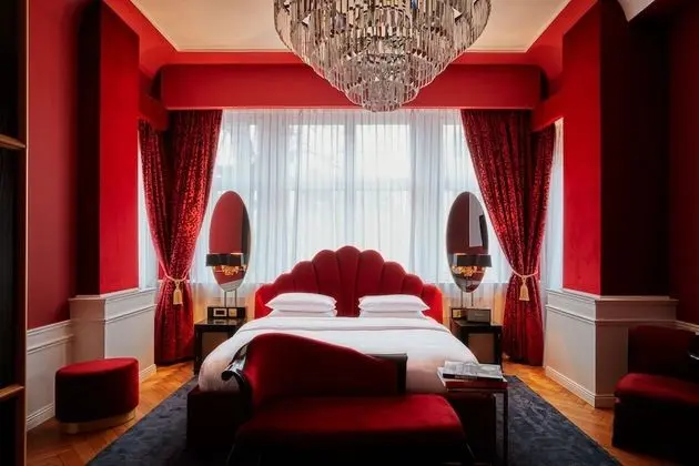 De Luxe