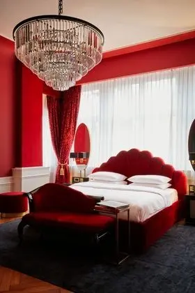 De Luxe