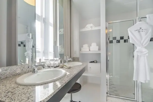 Premium Çatı Katı (Loft), 1 En Büyük (King) Boy Yatak