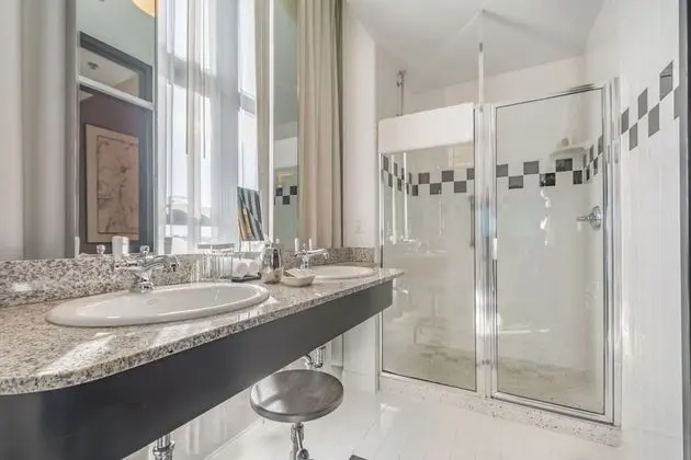 Premium Çatı Katı (Loft), 1 En Büyük (King) Boy Yatak, Köşe