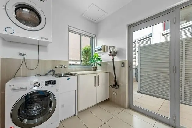 Luxury Ev, 4 Yatak Odası, Okyanus Manzaralı, Okyanusa Sıfır