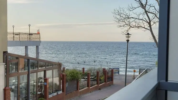 Apart Daire (35 with side sea view)