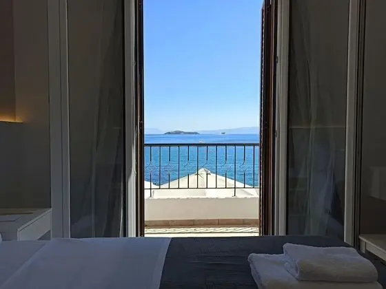 Deluxe Apart Daire, Deniz Manzaralı