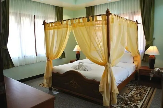1-Bedroom Villa with Garden View