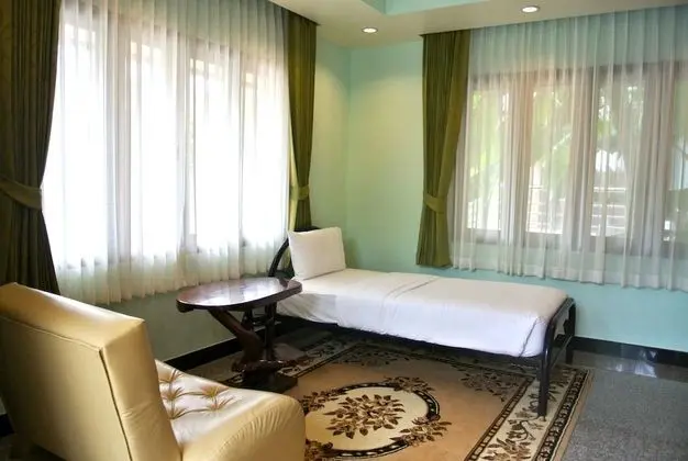 1-Bedroom Villa with Garden View