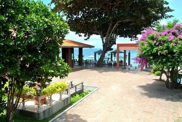 Superior Double Room with Balcony Next to the Beach