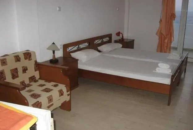 Tek Büyük veya İki Ayrı Yataklı Oda