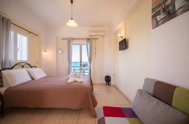Stüdyo, Deniz Manzaralı