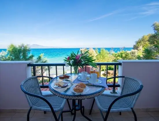 Stüdyo, Deniz Manzaralı