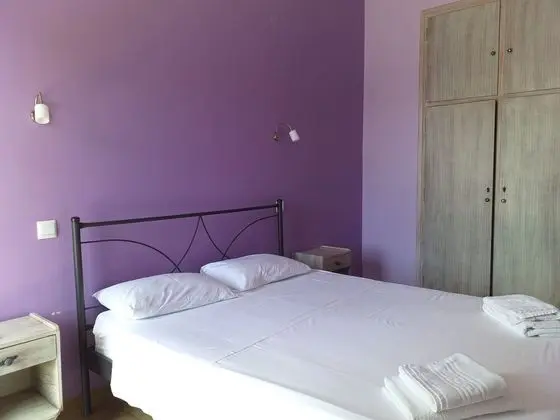 Tek Büyük Yataklı Oda, Balkon, Kısmi Deniz Manzaralı