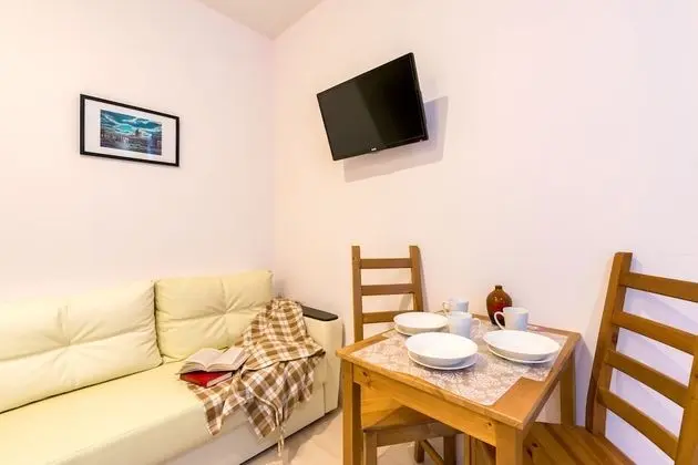 Luxury Apart Daire, 1 Büyük (Queen) Boy Yatak ve Çekyat, Sigara İçilmez, Avlu Manzaralı