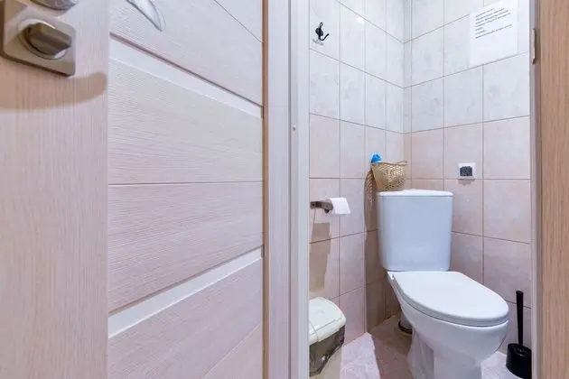 Luxury Apart Daire, 1 Büyük (Queen) Boy Yatak ve Çekyat, Sigara İçilmez, Avlu Manzaralı