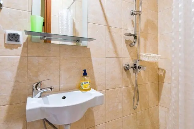 Standard Apart Daire, 1 Büyük (Queen) Boy Yatak, Sigara İçilmez, Avlu Manzaralı