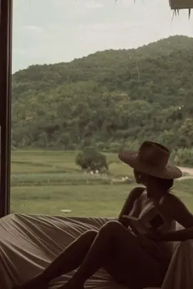 Sweet Farmer (King Bed)