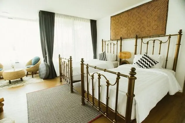 Sweet Farmer (Twin Bed)