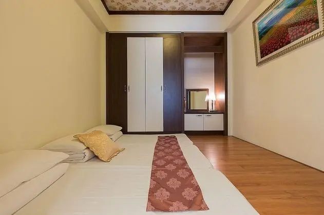 Traditional Üç Kişilik Oda, Ortak Banyo
