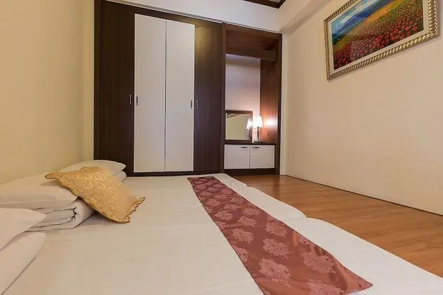 Traditional Üç Kişilik Oda, Ortak Banyo