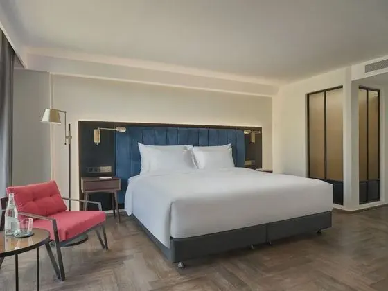 Grand Tek Büyük Yataklı Oda