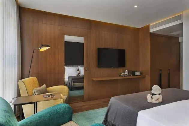 Oda, 1 Büyük (Queen) Boy Yatak, Sigara İçilmez