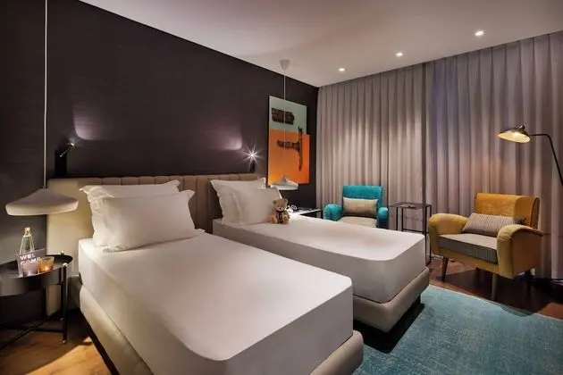 Oda, 2 Tek Kişilik Yatak, Sigara İçilmez